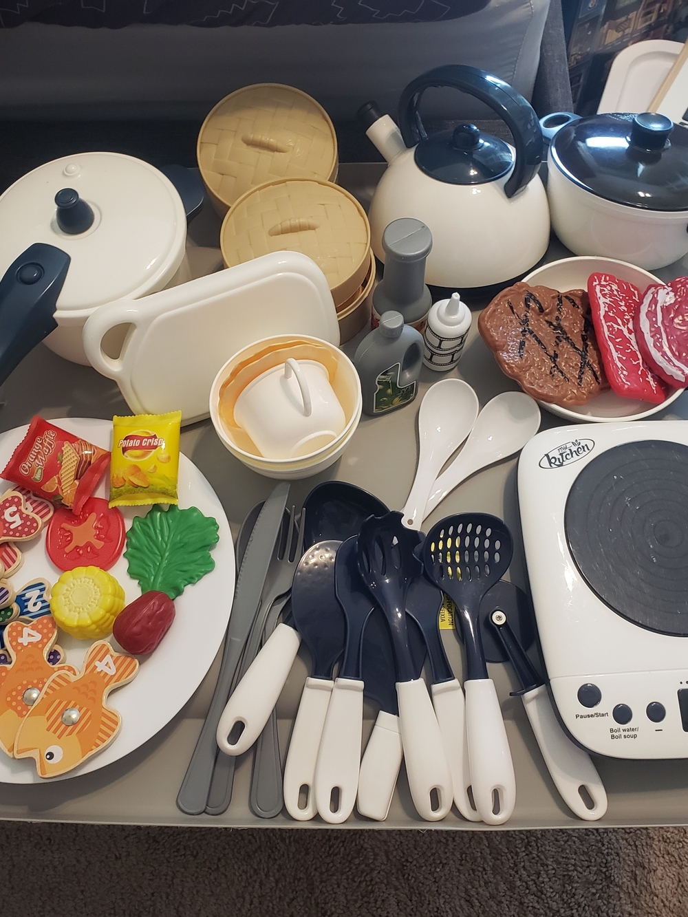 Toy Kitchen Set with Accessories